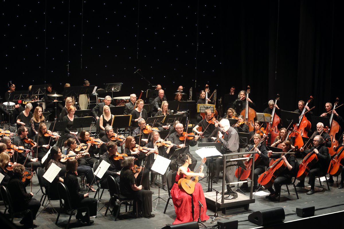 Sharing a picture from yesterday's charity concert at The Waterside Theatre !
<a href="/ConcertVale/">Aylesbury Vale Concert Orchestra</a> <a href="/Johnbrunning/">John Brunning</a> <a href="/njcooper1975/">Nathan Cooper</a> <a href="/fnhcofficial/">Florence Nightingale Hospice Charity 💙</a> <a href="/TheWaterside1/">Aylesbury Waterside</a>