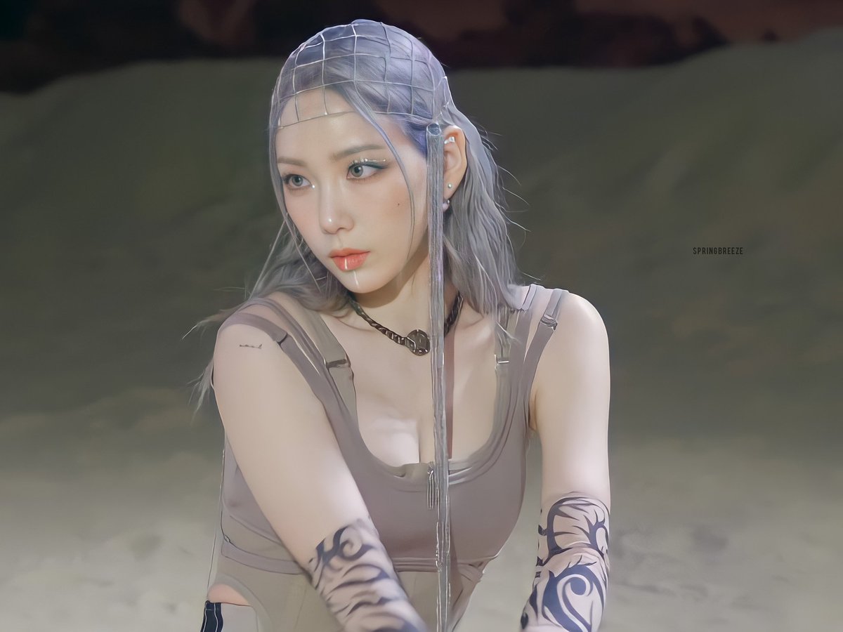 springbreeze918's tweet photo. [capture] INVU Behind The Scene 
#TAEYEON #태연 https://t.co/BXKwMZbnum