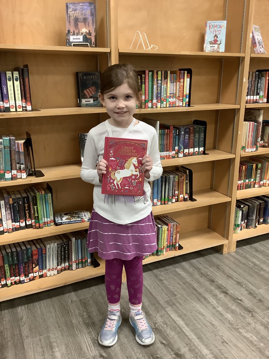 Sara First - Librarian tweet media