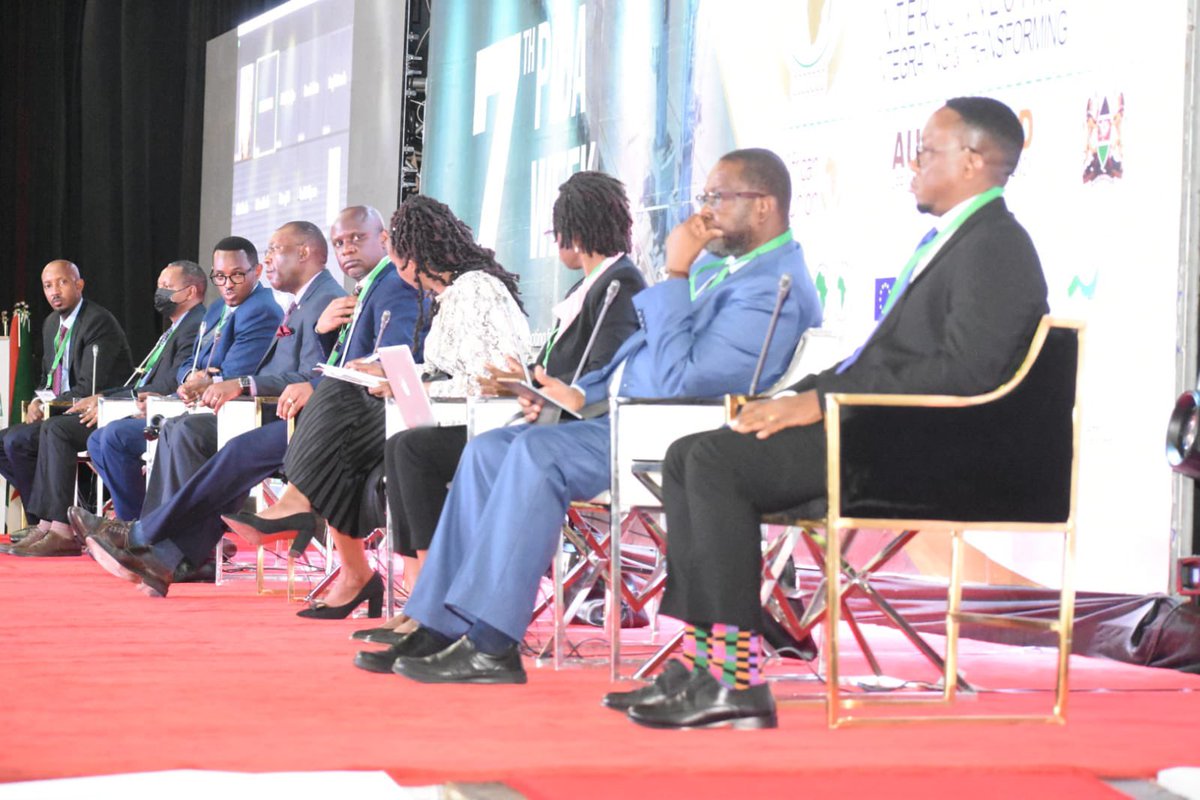 Afcac_Cafac's tweet photo. AFCAC postulated the need to push for political goodwill of States to implement the reviewed #AFCAP once it is  finally adopted by the AU organ. https://t.co/jGurgJgkMg