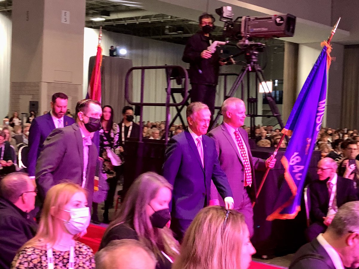 JenMcCU's tweet image. Great job @CEORoyal_CU representing Wisconsin credit unions at #CUNAGAC opening ceremonies! @CUNA @WICULeague @Royal_CU