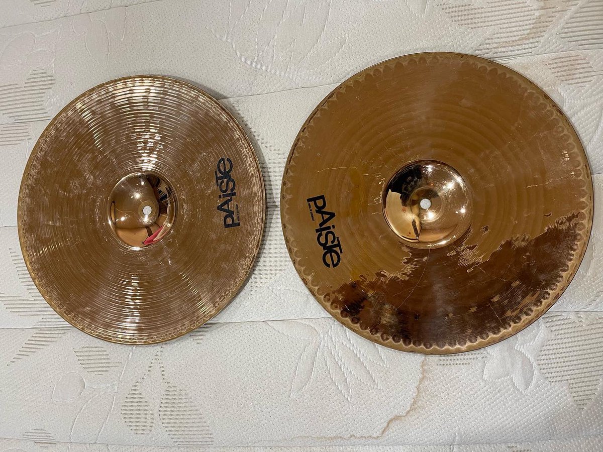 paiste medium hihat 14"
no crack, keyhole, dll
harga: 1.500.000
wa/call : 082174262424
<a href="/DrumBagus/">@DrumBagus</a>