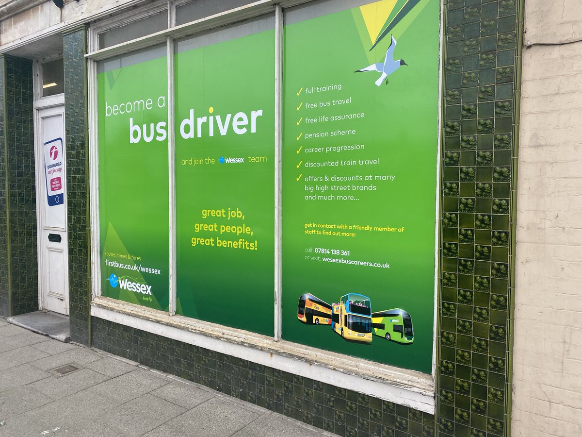 Carol4Sim's tweet photo. Today I drove a bus from Weymouth to Portland…. 🚌 It’s been a while…it reminded me of how much I love and miss driving a bus! If you love driving and love people this is the perfect job for you! You can apply today 👇🏼 https://t.co/1JyR2BrfiM