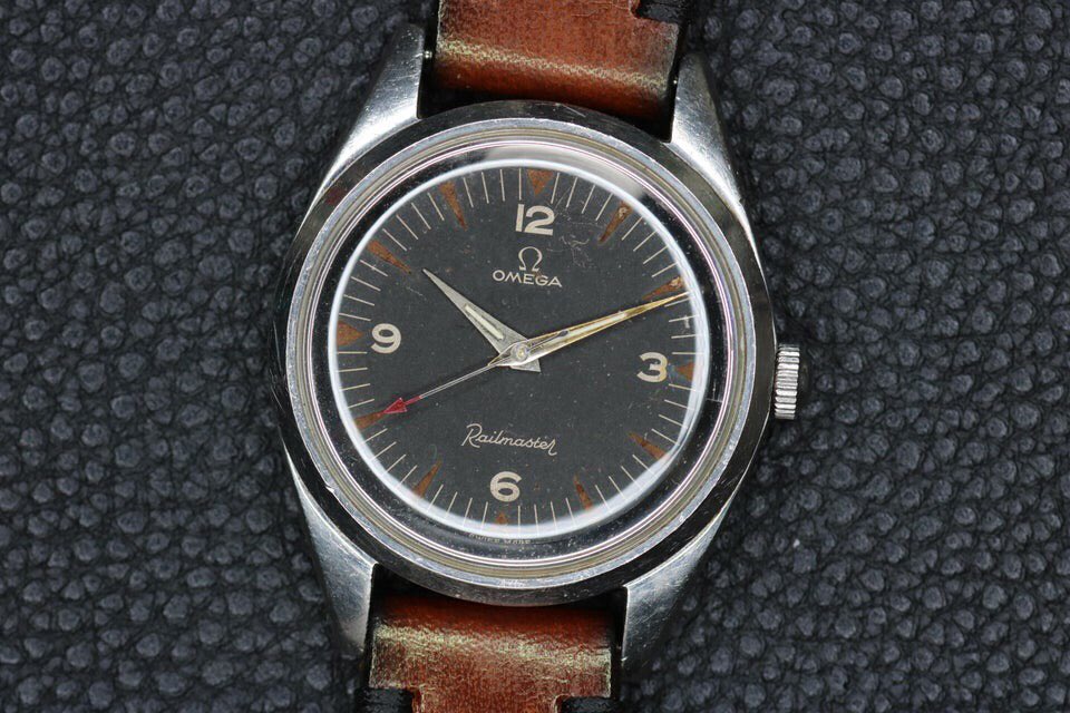 thelanjampod's tweet photo. The 1963 Omega Railmaster ref. 135.004 with the manual wind Cal. 286. Listed on r/watchexchange by u/livingtheanchorlife
#vintagewatches #60s #Omega #Railmaster #omegarailmaster @omegawatches https://t.co/N1C9pjyizl