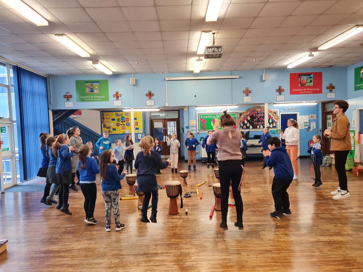 marys_rc's tweet image. A fantastic afternoon for Blwyddyn 4 creating and playing their own music @RWCMD 
#expressyourself
#creatingmusic