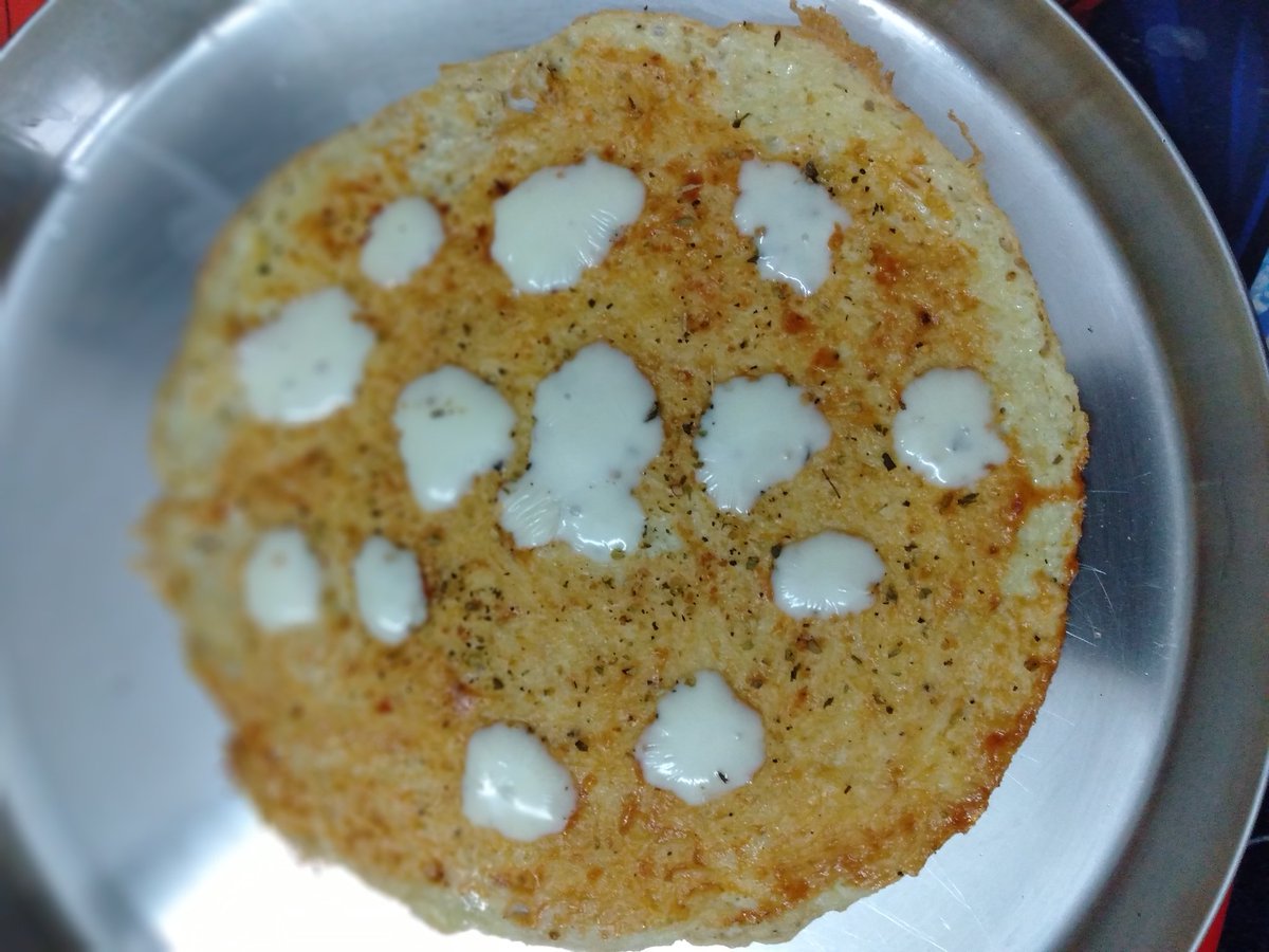 VihaanMom's tweet photo. V : nak cheese omelet oddu
Me : ayite egg pizza cheyala?
V : ok chesai
Me : Done 😜🤭
#MomLife #vihaan #CfDiet #cflife #saltylife #MomHacks https://t.co/M7572oCDxg