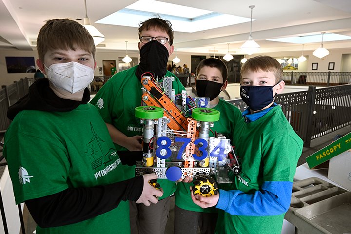GarrickRochow's tweet photo. Supporting the STEM & Robotics Expo showcase last Friday was just another way we continue to support the future @ConsumersEnergy! I hope to see some of these amazing kids rise up to become my co-workers one day! They are so much fun! #roboticsgeneration #engineeringstudents https://t.co/lZtRvCBd6u
