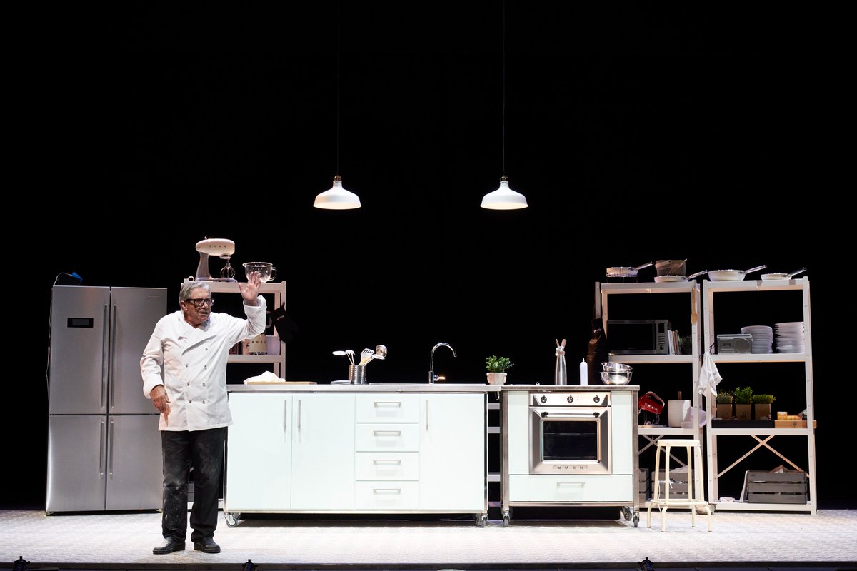 Teatre_Goya's tweet photo. Encara no has vingut al restaurant La Perdiueta Eixerida? El #MasterXof 👨🍳 t'està esperant per fer-te un menú d'aquells que agraden a tothom!
🎟️https://t.co/CKITfTGQZo https://t.co/pb0KiH21ki