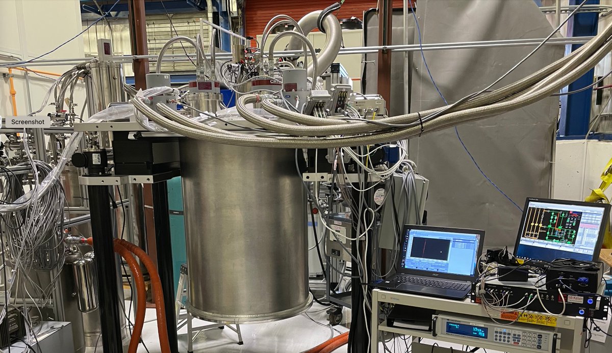 SuperCDMS's tweet photo. The dilution fridge for #SuperCDMS SNOLAB has run continuously for the last two months @Fermilab, with exceptional temperature stability around 10 milliKelvin🥶🧊 

This bodes well for the year-long runs needed when the experiment begins operation next year 🤩🧮 https://t.co/IkXsYKPos0