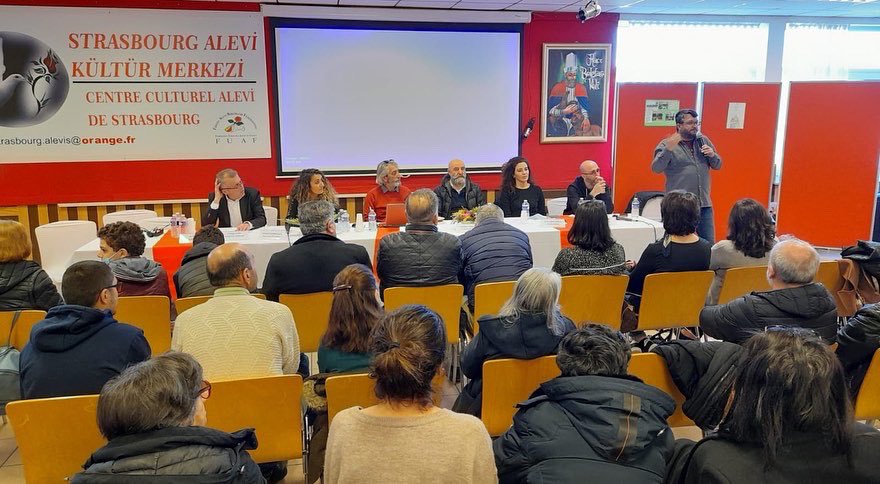 Strasbourg AKM deki gösterim ve söyleşi yine büyük bir katılım ile geçti. Emeği geçen herkese teşekkürler ⭐️ <a href="/hakanalak/">hakan alak</a> <a href="/EzgiEsmaKurklu/">ezgi esma</a> <a href="/alisahinsinema/">ali şahin</a> #HakikatFilm #StrasbourgAKM