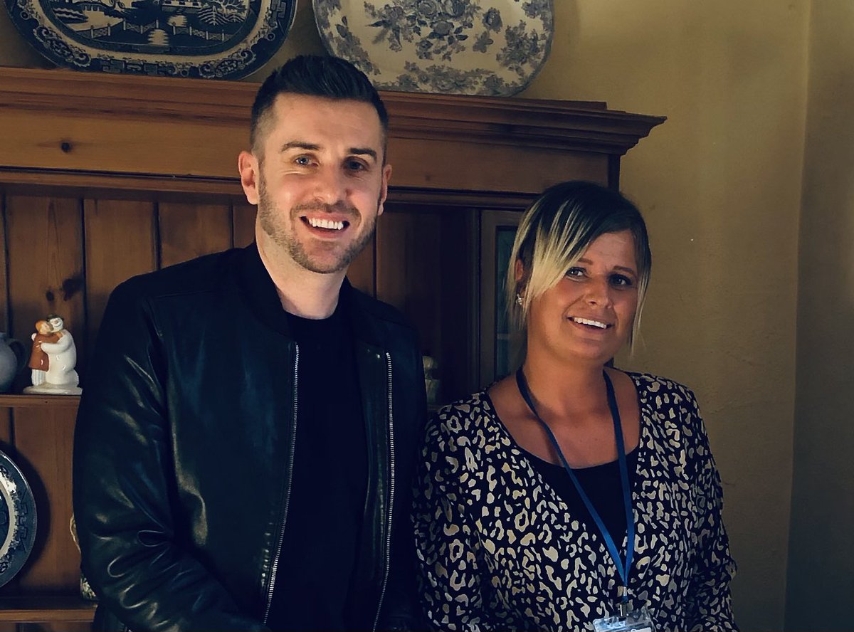 tintin2089's tweet photo. Love seeing my old friend and neighbour yesterday. Thank you so much for coming to visit the old boy ❤️@markjesterselby https://t.co/BLI5nkPt3A