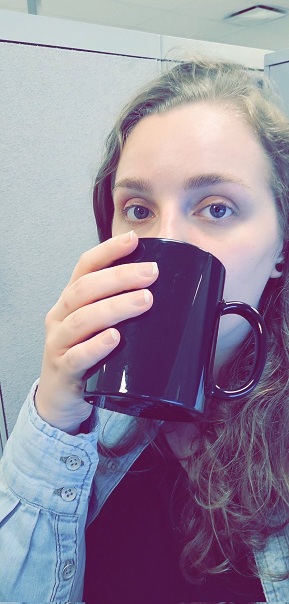 DeeveNFTs's tweet photo. Goooood morning NFT Twitter, happy Monday 💕 #NFTartist #CoffeeTime https://t.co/nyzzauzgjY