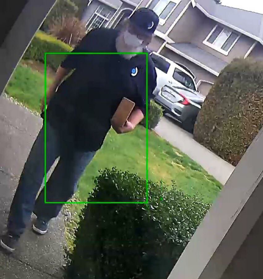 JakeSucky's tweet image. Valve CEO Gabe Newell reportedly hand delivering some of the first batch of Steam Decks

But we can’t even get him to a CS Major smh