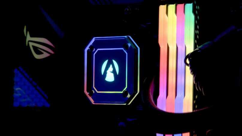 Ebuyer's tweet photo. ๐ฅ Crank graphics to the max and dominate your opponents at fast frame rates with an AlphaSync.
Hereโs what makes @alphasyncgaming so good, and a round-up of their pre-built gaming PCs
๐ https://t.co/0MpxH1pz9z
#PCs #AlphaSync #PreBuilt #GamingBlog #RoundUp https://t.co/dKolZJHlUi