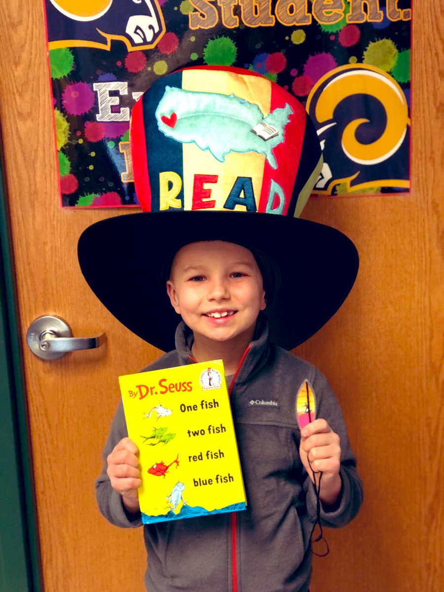mrspohl1's tweet image. Starting off #PRESSpiritWeek &amp;amp; #ReadAcrossAmericaWeek right! 
♥️📚💙📚💛 Our first classroom winner is Cayson! @USD449