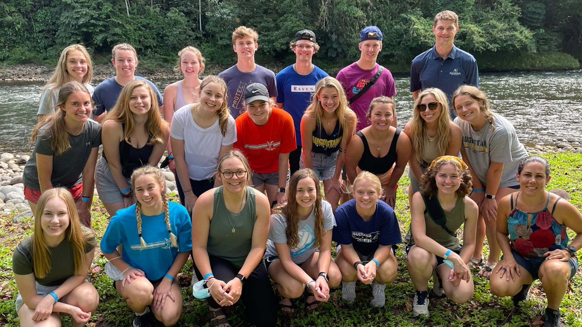 AugustanaSD's tweet photo. From surfing and swimming in warm water to hiking an active volcano and white water rafting, 20 AU students recently traveled abroad to Costa Rica.

Led by Dr. Shane Scholten, the J-Term course combines adventure with hands-on learning.

➡️📖: https://t.co/WYmg6dXQIo | #WeAreAU https://t.co/rCHg9HwgCw