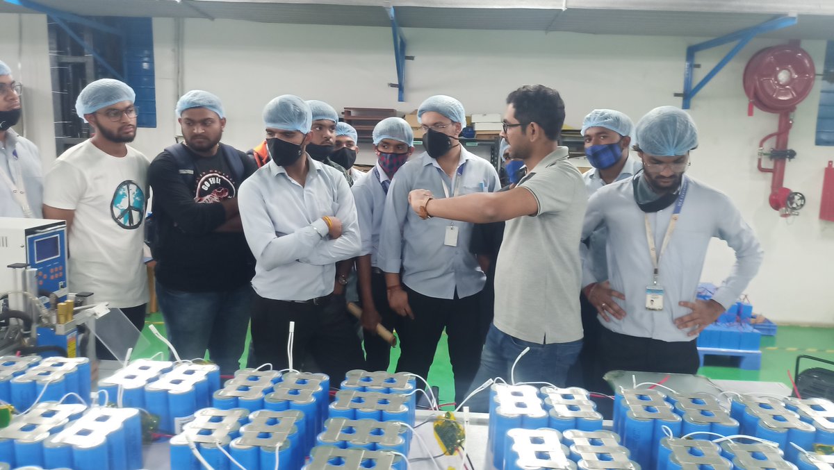 LtdRenon's tweet photo. This #NationalScienceDay, Renon India promises to spread awareness in the field of clean energy as we continue to inspire young minds to use science and technology to the best of their abilities.🌳👩‍🔬👨‍🔬🔋

#RenonIndia #NationalScienceDay #UkaTarsadiaUniversity #BatteryTechnology https://t.co/zwVrTOC0er