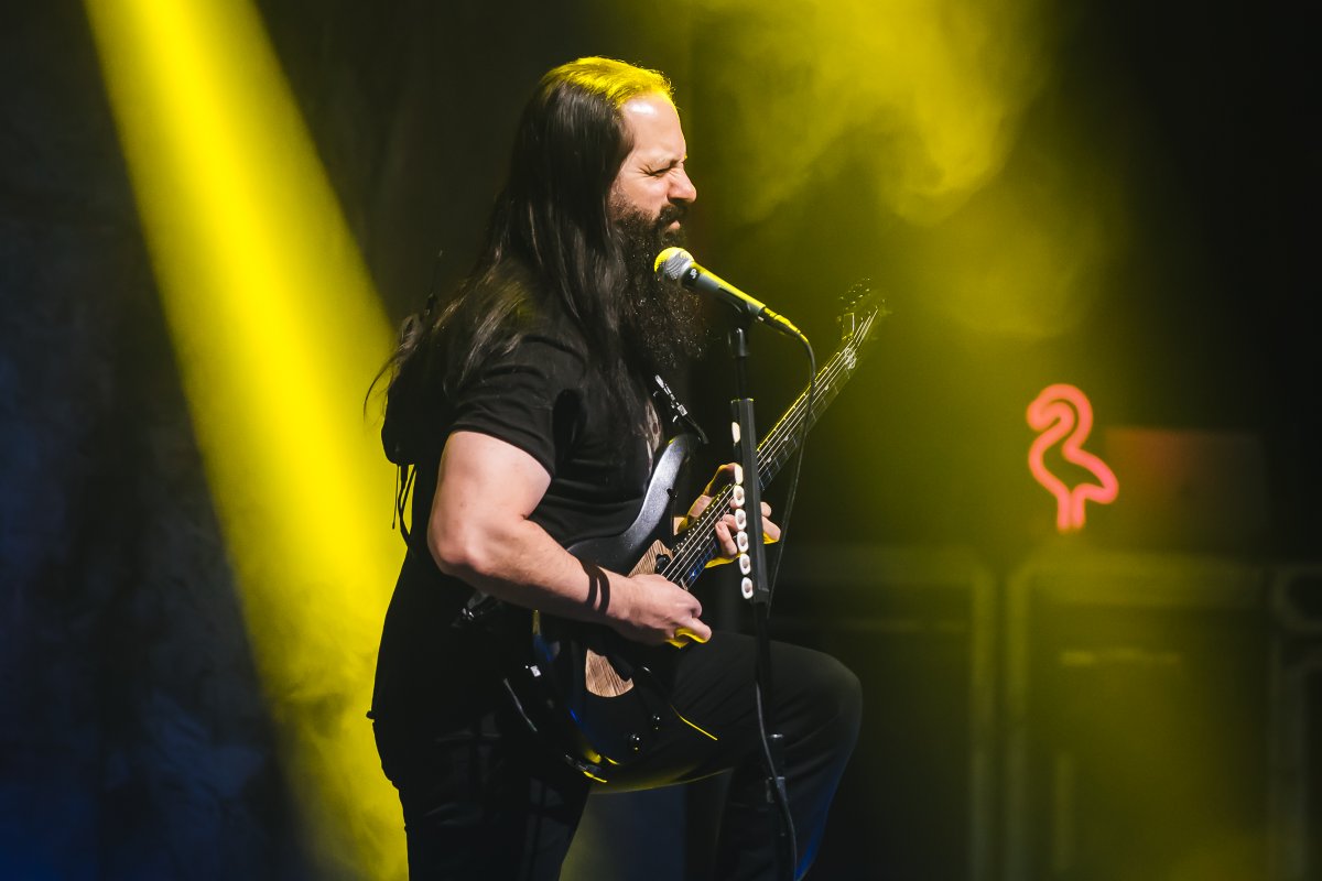 We are on tour in Canada 🇨🇦 the home of our very own <a href="/jameslabrie/">James LaBrie</a>!

We've just played two shows in Québec but we have these dates coming up this week:

Mar 1 - Montreal, <a href="/place_bell/">Place Bell</a> 
Mar 2 - Toronto, <a href="/TOLiveTweets/">TO Live</a> (Meridian Hall)

dreamtheater.net/tour

📷 by <a href="/alexdrumming/">Alex Matthews</a>