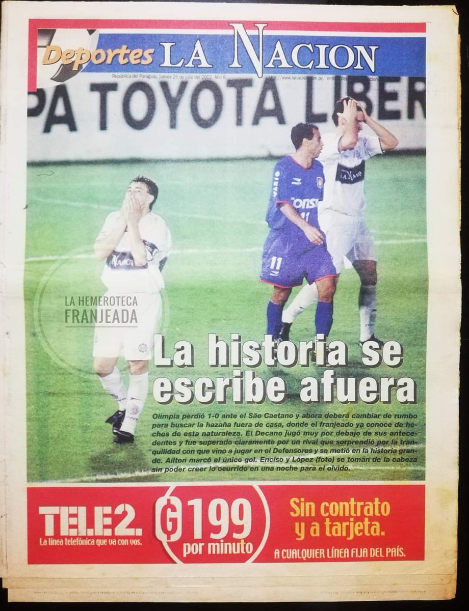 Para mi es fue el mejor título para esa portada, que reflejó aquella noche en el defensores, una noche para el olvido.
"La Historia se Escribe Afuera"