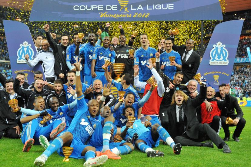 basilebilo's tweet image. 🚨Cadeau pour la #TeamOM 🎁🥳

Je vous offre (au choix) un de ces quatre maillots de l'OM :
-Third 2009/2010
-Third 2010/2011
-Extérieur 2011/2012
-Extérieur 2015/2016

Ce sont des officiels ! 

Pour cela : 

Rt + Follow @basilebilo et @basilebiloFX 

Bonne chance ! #OMASM