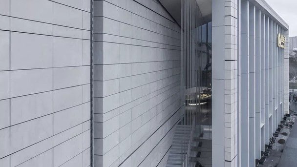 Greenland Project of the Month features Greenland Epoch Gate located in Yuen, China.

Construction is like an open book, from which you can see the ambition of a city. —— Saarinen

#MinimalMonday #Architecture #Construction #Design #Contemporary