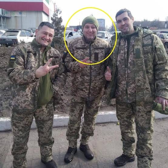 MundoAlerta2022's tweet photo. 🔴 #Ucrania | Yuriy Vernydub 🇺🇦, director técnico del FC Sheriff de Moldavia, ha dejado sus acciones como entrenador y se ha unido al ejercito ucraniano para afrontar la guerra entre su país y Rusia. https://t.co/bUlgZzb4XN