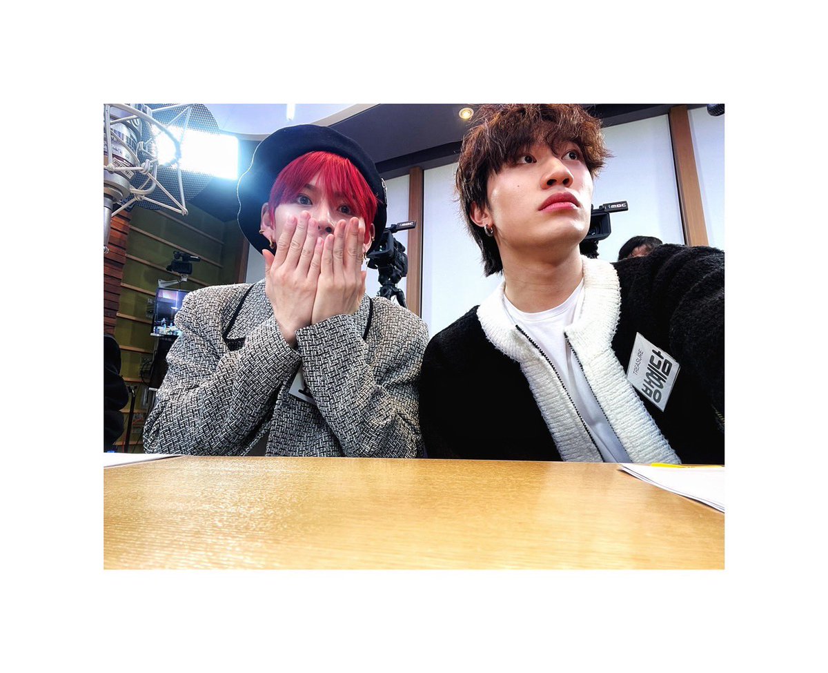 yg_hitohoshi's tweet photo. [280222] TWITTER UPDATE✨
[ENG]
Thank you, Treasure Maker, for being with us today so much fun ♥️ Treasure is direct in March. Jin~ ↗️↗️↗️↗️⬆️

@treasuremembers 

#BANGYEDAM #방예담 #イェダム 🦊
#YOSHI #요시 #ヨシ 🐯
#TREASURE #트레저 #トレジャー 💎 https://t.co/RJJUToVXFY