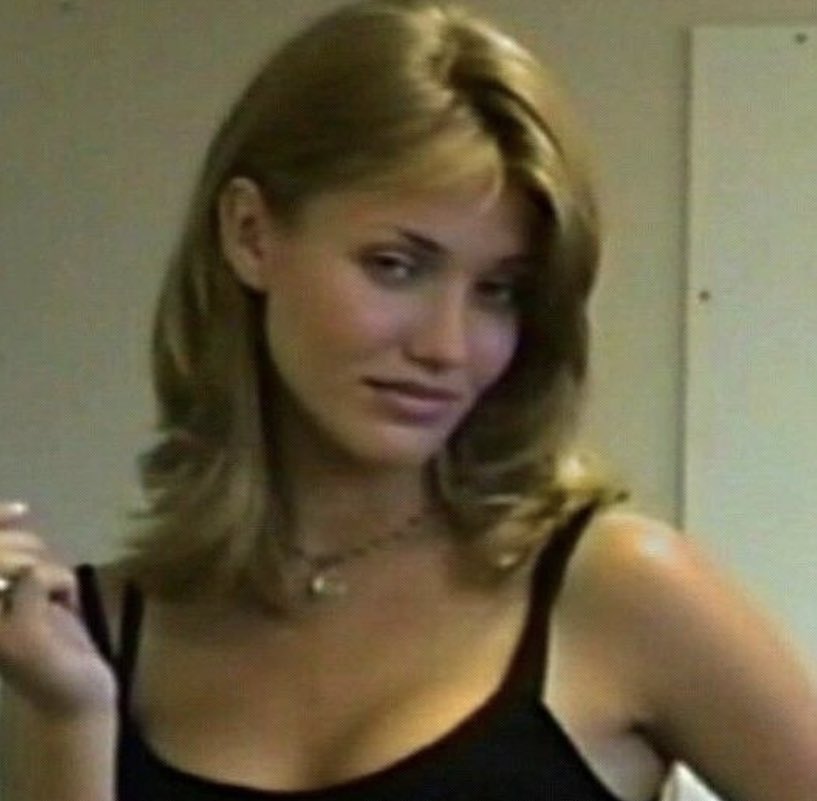 RT @MOSSYVIBES: stills of cameron diaz from her audition for the mask, 1993 https://t.co/6IzXlgOl26