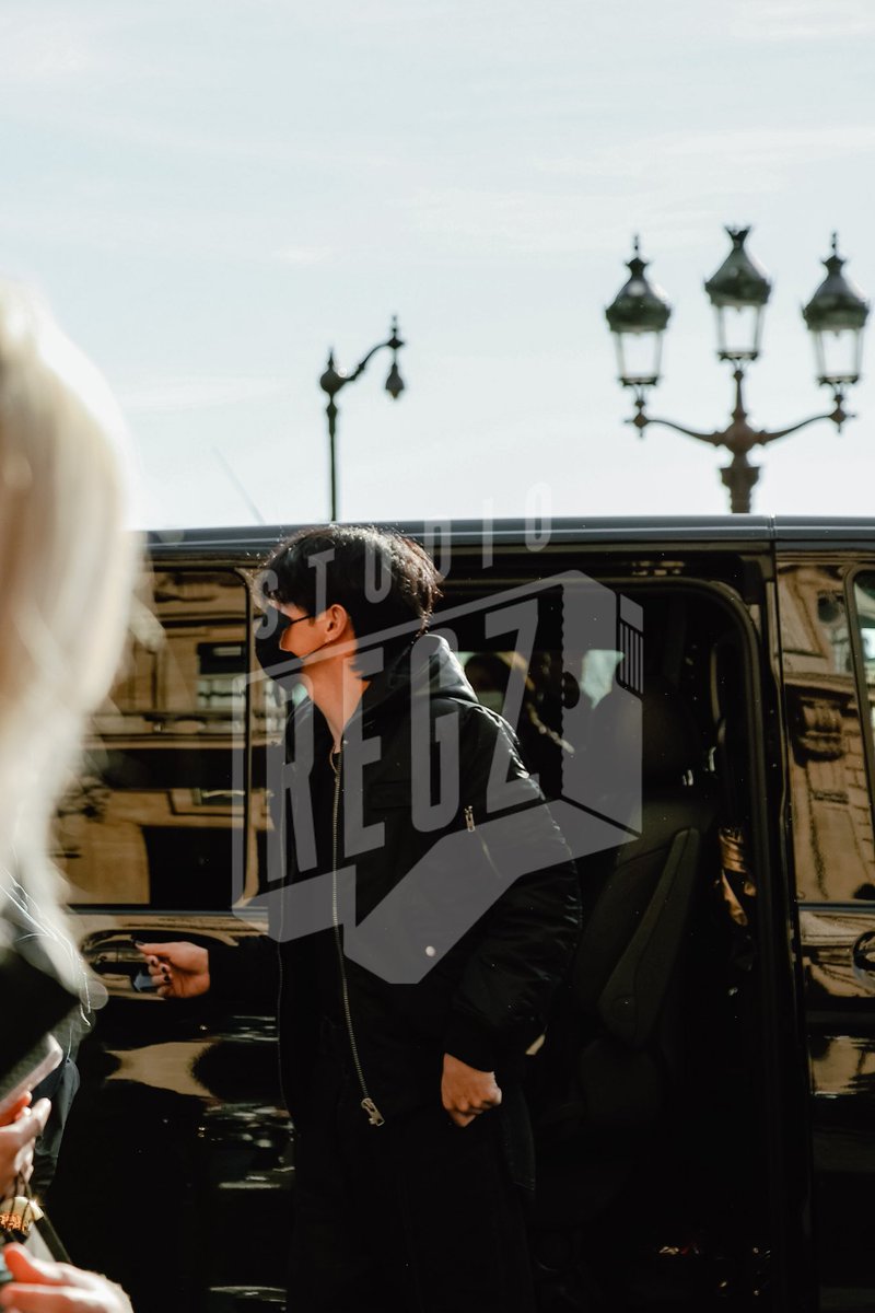 regzphotos's tweet photo. Mark Tuan 🧊

📸 by me (regzphotos on IG ) 

#PFW #MarkTuan #MarkTuan_ParisFashionWeek #MarkTuan_SaintLaurent #GOT7 https://t.co/5Z0fKf18Cm