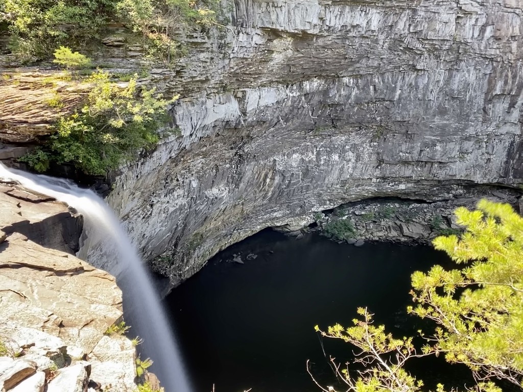 flannelsorflip1's tweet photo. Top 5 Best Things to Do on a Day Trip to Mentone, Alabama: https://t.co/WmDkQCH8pe
#alabama #mentone #roadtrip #daytrip #Getaways #DayTrip #LocalMadeTreasures #Food #FunGetaway #Travel #Southeasternus https://t.co/sJuOGqdEWa