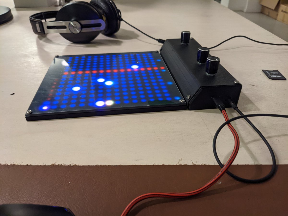 warft's tweet photo. More progress in building the #NI404: #sampler #sequencer for @nerdindustries
*14x25s samples/song,changeable@runtime
*2 #synth+mod
*Etch-a-sketch-UI🤩
*16 bar pattern-len
*Midi in&amp;out
Build with #teensy4+audioShield &amp; the awesome libraries from #pjrc @PaulStoffregen 
StayTuned! https://t.co/rjANSY7oQa