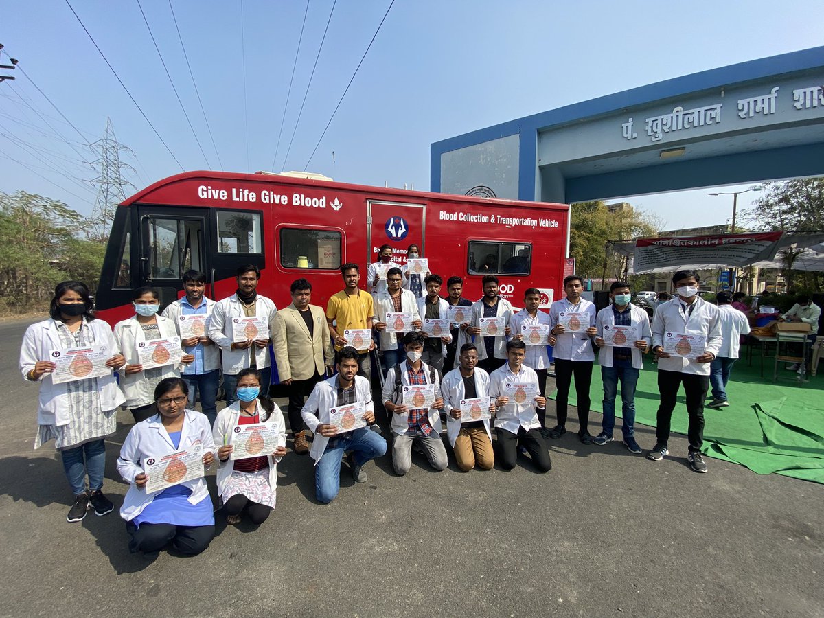 Realcktiwari's tweet photo. पंडित ख़ुशीलाल शर्मा आयुर्वेद संस्थान के छात्रों द्वारा थलसीमिया से पीड़ित बच्चों के लिए भोपाल मेमोरीयल हॉस्पिटल के सहयोग से सफल रक्तदान शिविर का आयोजन किया गया| 
#StopPartialityAgainstAyurveda
#JusticeforBAMSScholars
#separateAYUSHuniversity
#RegularPSCforAYUSH https://t.co/VISH7wCfDv