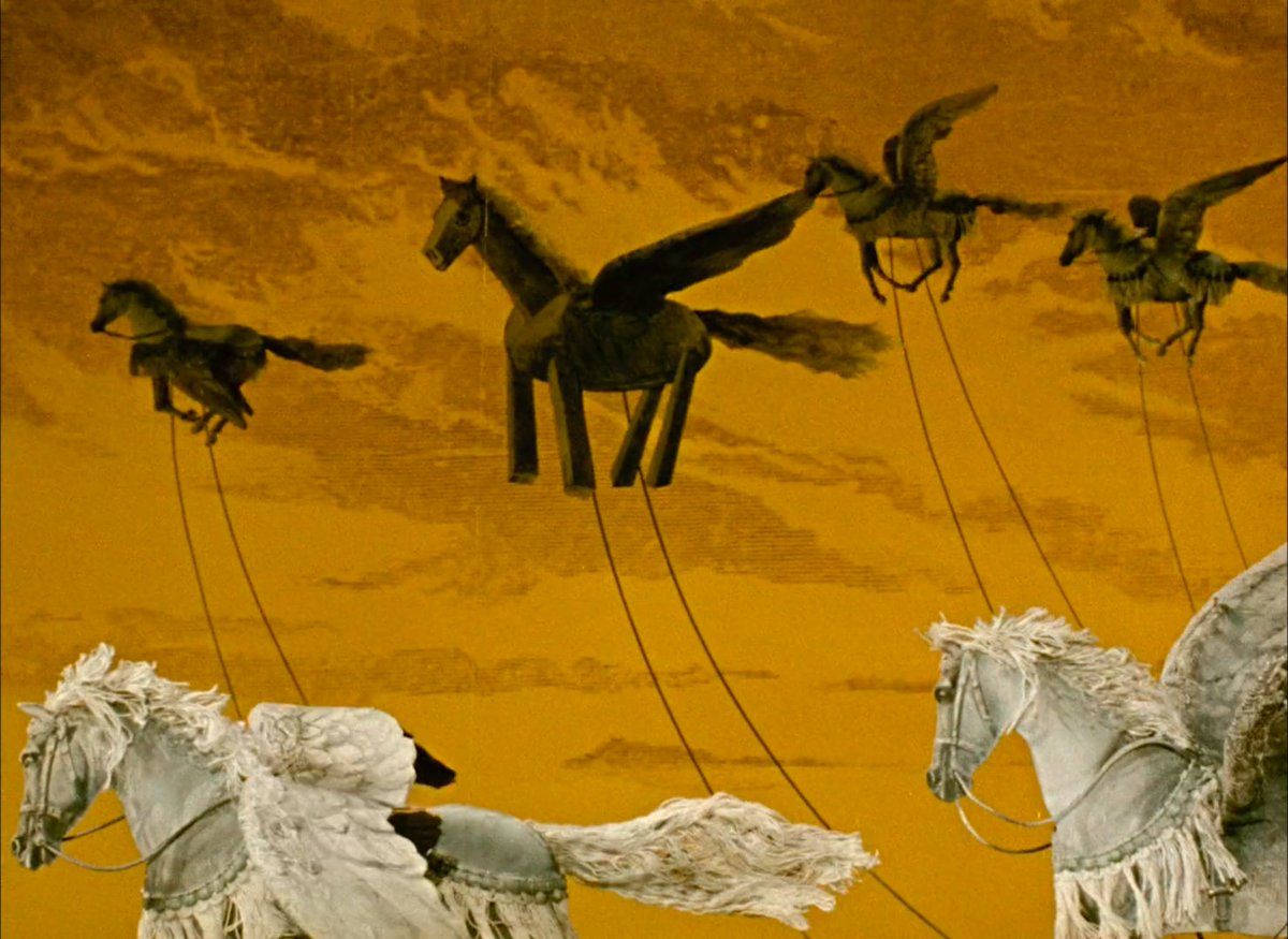Nina_Salander's tweet photo. Strange creatures in The Fabulous Baron Munchausen - Karel Zeman (1962)
#CzechCinema #Animation #CzechAnimation #FantasticFilm #SciFi #JulesVerne #Monsters https://t.co/oP0ps2s8KA