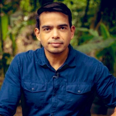 Eriol_Gt's tweet photo. - Hola, soy Robando Robles, ésta noche impartiré una clase de debido proceso, economía política avanzada e epidemiología. Te esperamos. https://t.co/GW4Pj6n4gF