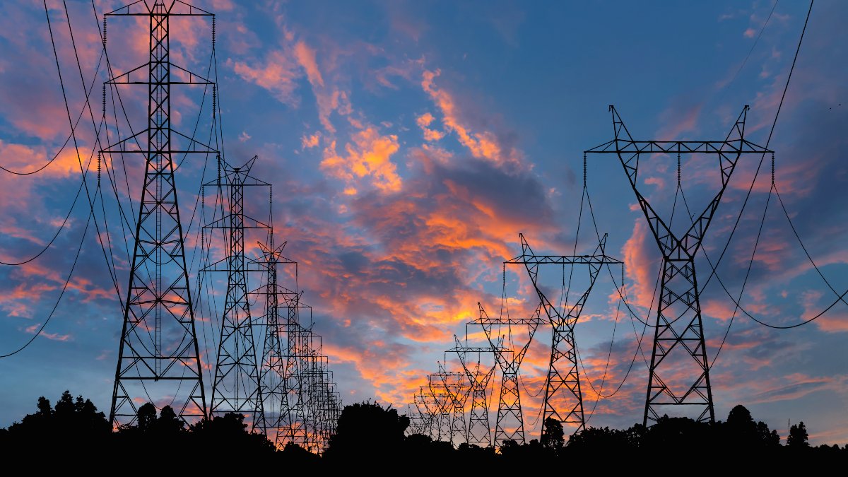 IEEEAwards's tweet photo. Today’s #powergrid wouldn’t be as reliable or efficient without #synchrophasors. These critical devices reduce planning and operating costs, while helping prevent #PowerOutages. Who’s been there since the beginning? It’s #ElectricPowerGroup’s  Kenneth E. Martin. #IEEEAwards2022 https://t.co/pcmBAlka0Y