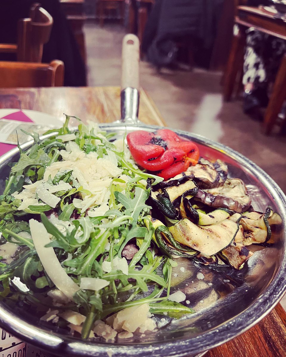 vittoriasmania1's tweet photo. EXPERIMENT
So, I decided to eat foods I normally don’t eat to try and see how it feels to just eat what ever sounds good: to make the story very short, I feel better with the healthy... !#life #lifestyle #inMagic #healthyeating #mindgames https://t.co/ZnE91nQqMC