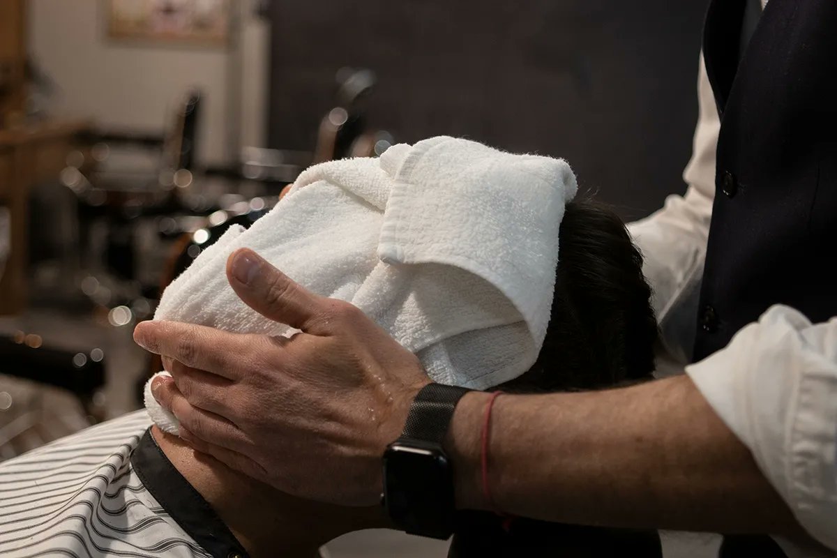 BarberiaGyC's tweet photo. Tratamientos faciales!! 🧼✨✨
@BarberiaGyC @BarberiaGyC @BarberiaGyC @BarberiaGyC @BarberiaGyC @BarberiaGyC 
#barberiagyc #barberia #barbershop #gyc #barbero #barber #barberos  #classic #clase #shave #shaver #hairgrooming #pomade #cera #grooming #men #gentlemen #cabello https://t.co/EBEm5F0dts
