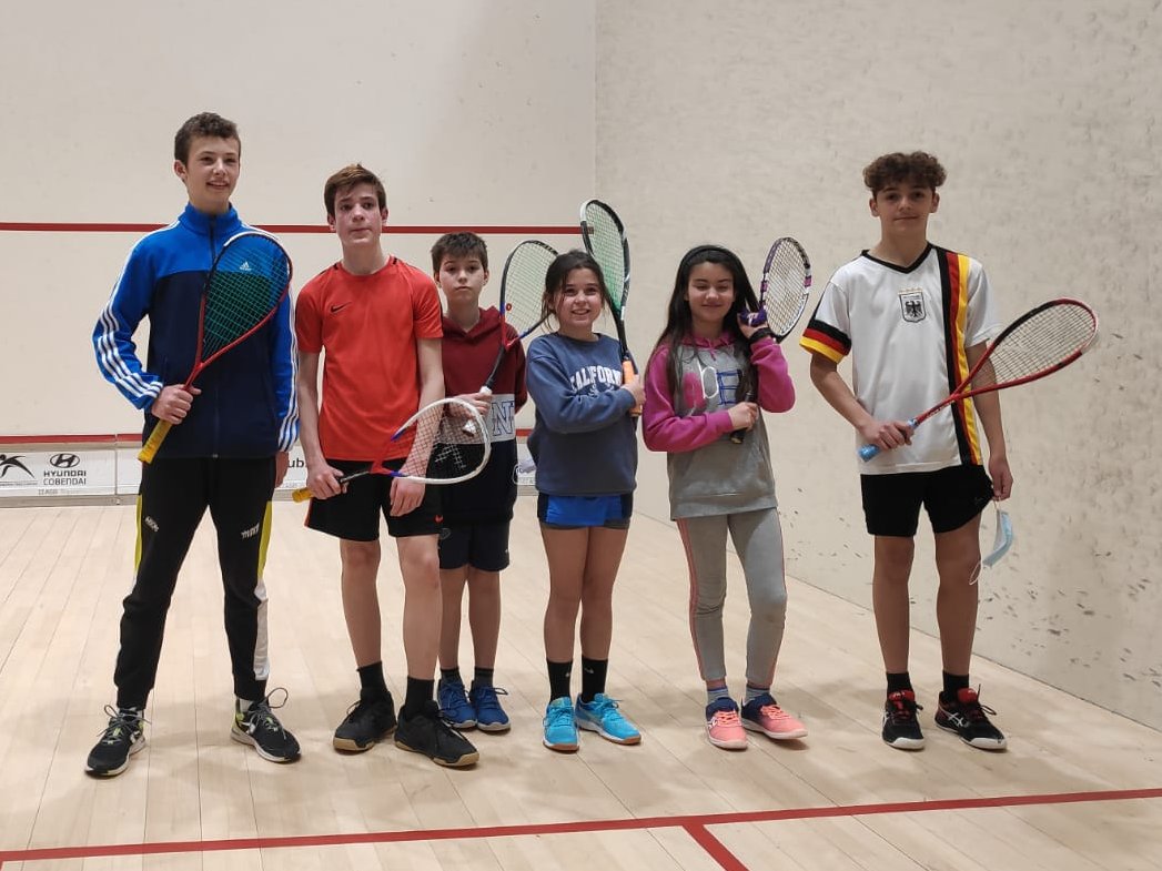 JGordonJackson's tweet photo. Enhorabuena a los jugadores de @SquashPalencia Rodrigo, Beltrán, Arturo, Elena, Nerea y Nicolas por su actuación en el Cto de España sub-11 y 15!
Congrats to @SquashPalencia players for their performance at the Spanish under-11 &amp; 15 championship! https://t.co/PBb9jURj4q