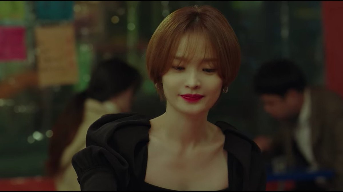 술 담배 쇄골 어깨 진한 화장
난 이런게..그렇게 좋더라ㅠ미안해이런빠순이라서