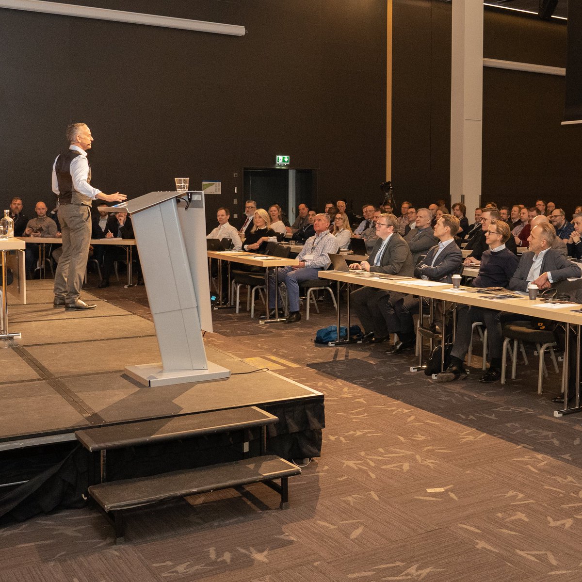 im_mining's tweet photo. The launch of the largest underground battery-electric mining truck, a timeline on BEV developments and real-world trial data - Sandvik provided all this and more at #TheElectricMine 2022 this month | https://t.co/y5jzNEcUCP @Sandvik_Mining #batteryelectric #zeroemissionmining https://t.co/gE16amg0ot