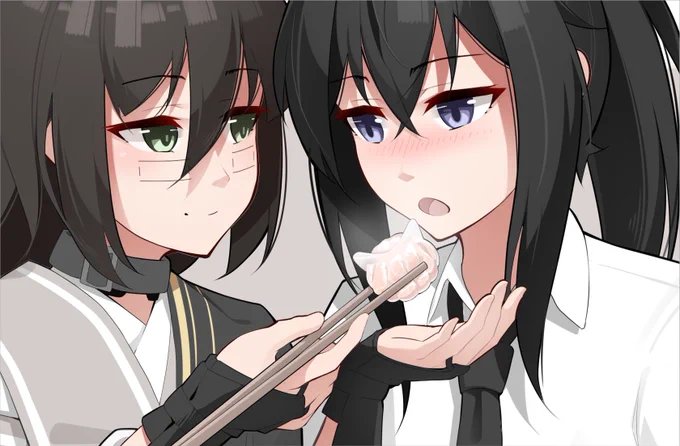 "Wait n...no, I can't take it all in one bite..."
"What's the problem, leave the other half to me ♪" 