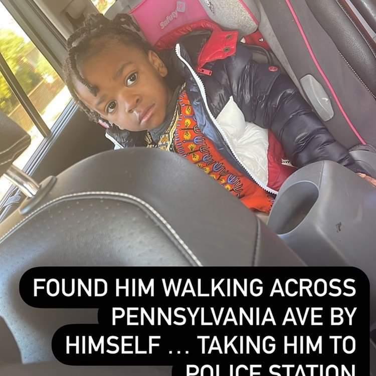 KMNONSCENE's tweet photo. Do you know this child??? https://t.co/6MOiJ9oSYA