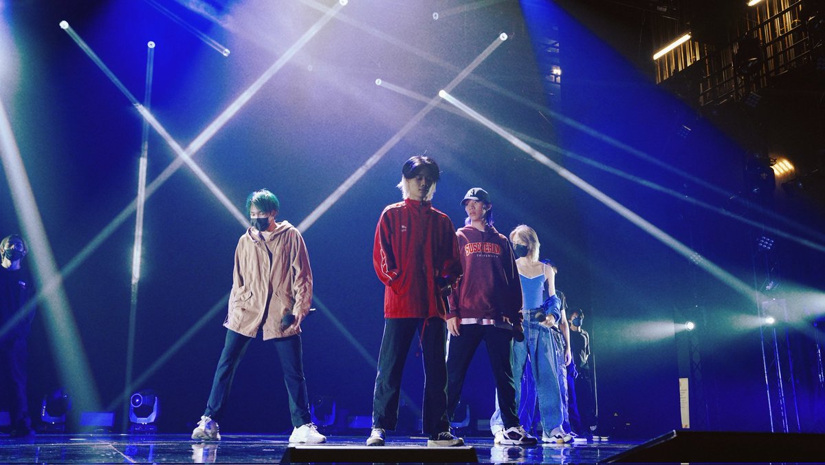 4mixofficialth's tweet photo. เบื้องหลัง​ กว่าจะมาเป็นโชว์​ใน​ #TOTYMusicAwards2021 ในวันนี้​

#TOTYAwardsx4MIX
#4MIX https://t.co/R1mtcQZJoQ