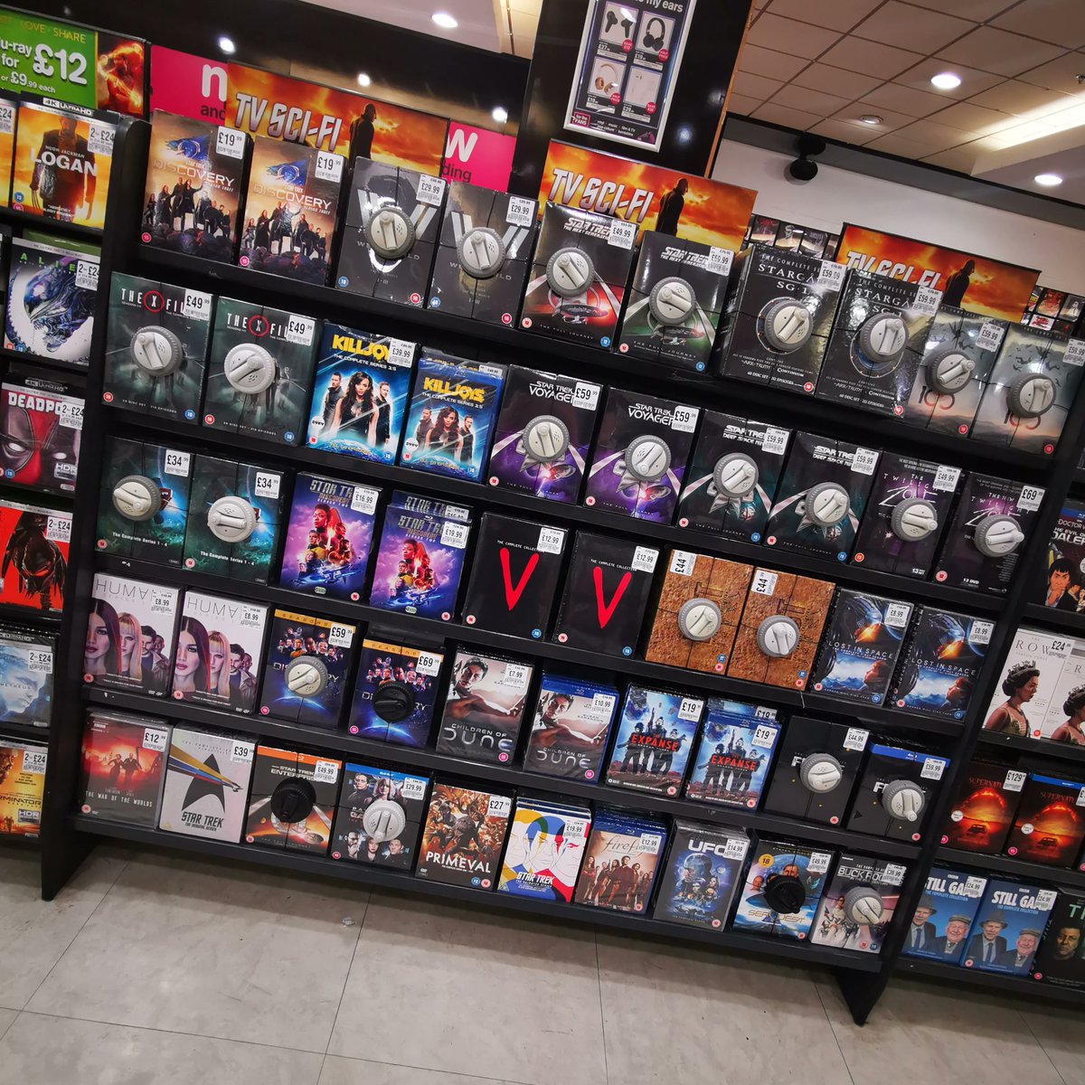hmvBirmingham's tweet photo. ✨ TV SCI-FI ✨

Visit us in-store this week and check out our latest "OUT OF THIS WORLD" #scifi promotion! ✨🤩✨

#hmv #hmvbirmingham #tvpromotion #startrek #hundred #humans #expanse https://t.co/w5eJEnYwoQ