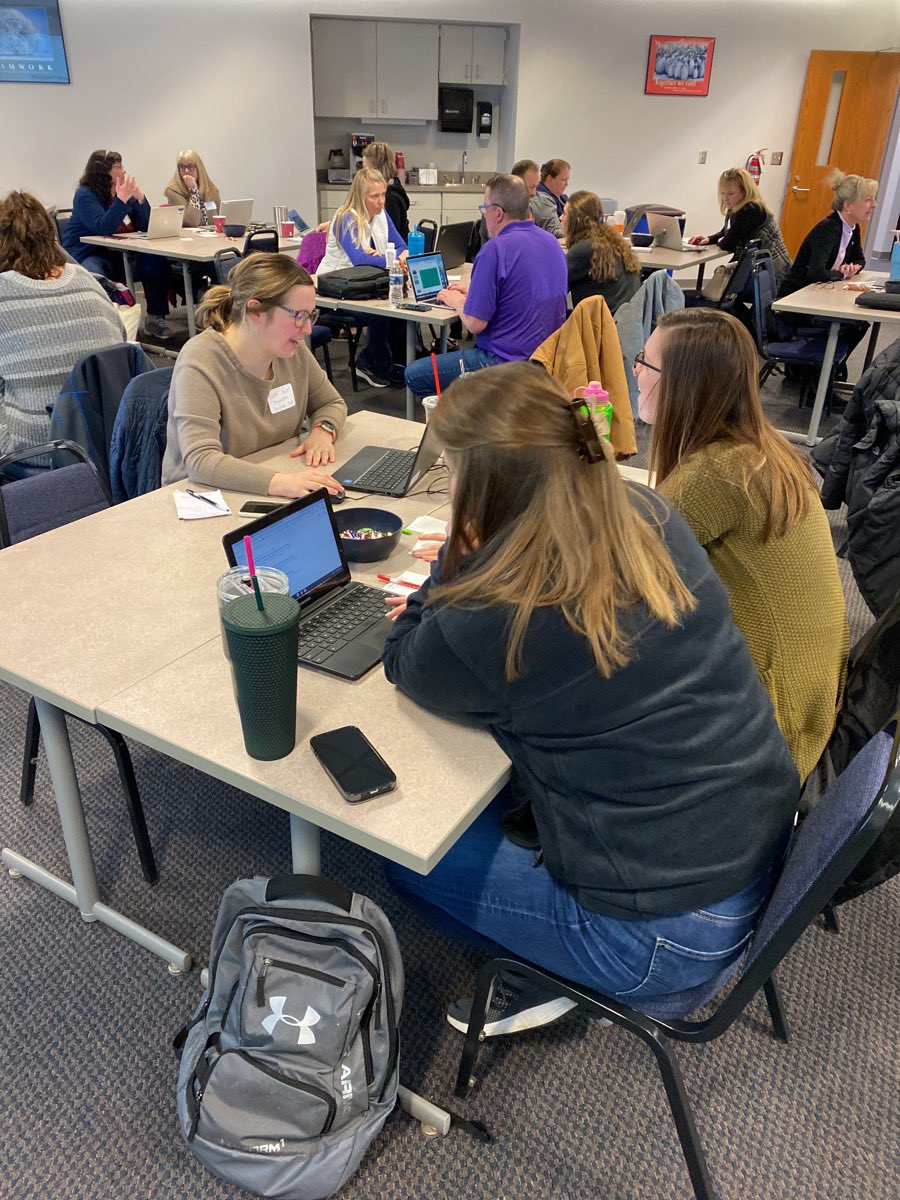 BGoodArtnGift's tweet photo. Some days, I really can’t believe this is my job! ❤️
I’m so blessed to be spending my day with another great group of dedicated teachers! Another great @NorthPointESC PD day has us Digging Deeper into Differentiation! 🙌💡🌱 @StartSOLE 
#OurLearningNeverStops #GiftedPD https://t.co/UCeX9S1vZV