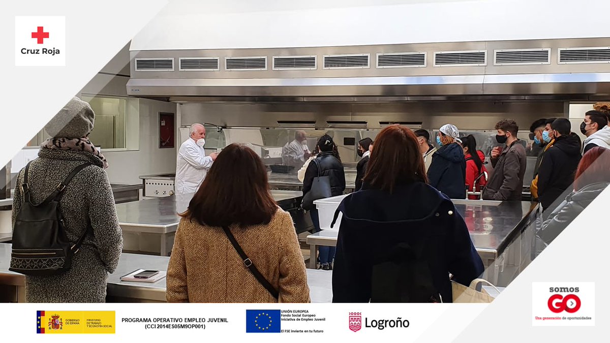 CruzRojaRioja's tweet photo. El alumnado del curso de hostelería del #PlanEmpleoCruzRoja ha tenido esta semana la oportunidad de visitar las instalaciones del Restaurante La Merced, donde Lorenzo Cañas ha impartido una interesante charla sobre el sector. 

¡Muchas gracias por vuestra colaboración! 
#SomosGO https://t.co/QhnB06kTL0