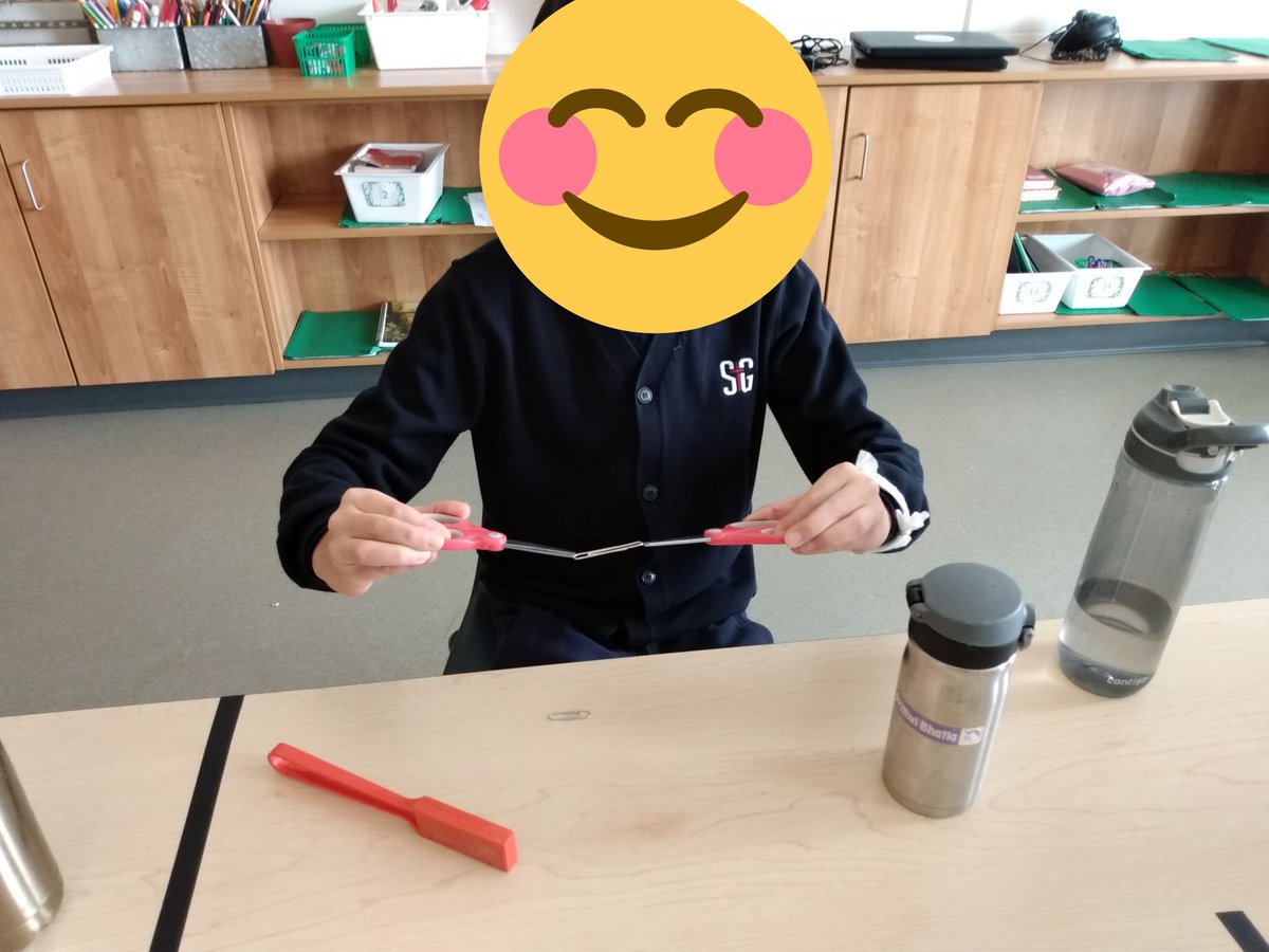 RosinaThompson3's tweet photo. On Friday the grade 3's explored magnetic force. We made our scissors into magnets! How many paper clips did you pick up? 
#thestgregoryway @StGregoryHCDSB https://t.co/kGHZcIbYS4