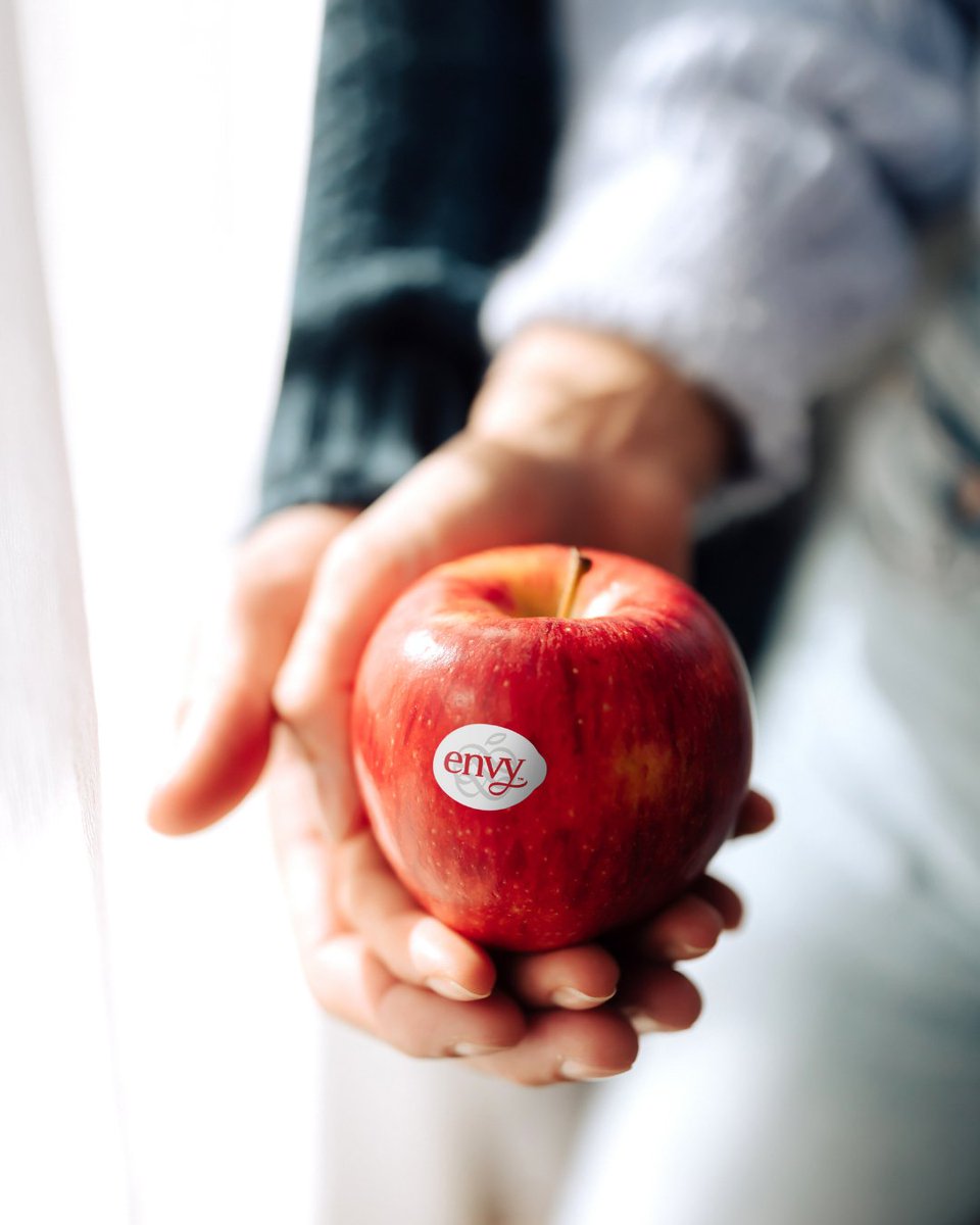 EnvyApples's tweet photo. Elevate the moment, you deserve it.
https://t.co/PvXWu551xZ
#Envyapples #apples #Envyapple #SliceandShare #sharethelove #prooducelove #eatright #freshfruit #fresh #produce #elevatethemoment https://t.co/Jf5GU0I3wx