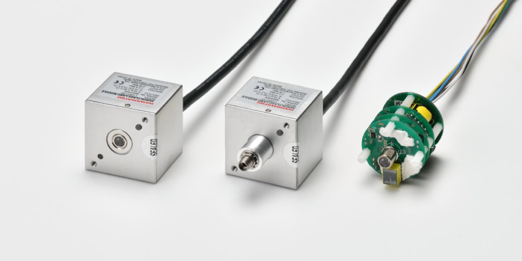 HamamatsuPhoton's tweet photo. For field use applications such as #water analysis or #gasanalysis, our 2W #xenon #flashlamp modules are an excellent choice for portability, low power consumption and highly accurate measurements. Learn more at https://t.co/tyNh4X7mWD https://t.co/DvWfyvQeoc