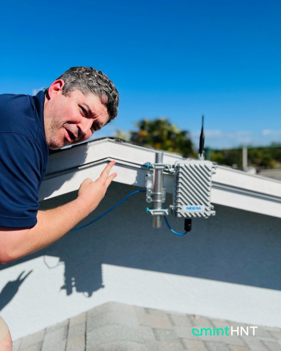Spread_Networks's tweet photo. Roof install by #mintPRO Shaun in sunny Naples, FL✌️☀️ Shaun works in IT services with major hotels and resorts, and he is exploring #IoT applications for the hospitality industry.
#proinstall #thepeoplesnetwork #heliumhnt #hnt #outdoorinstall #LoRaWAN @helium https://t.co/zj0fRB74pp